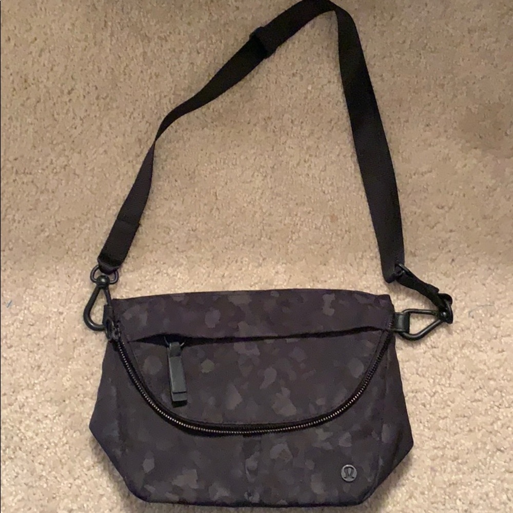Lululemon Crossbody